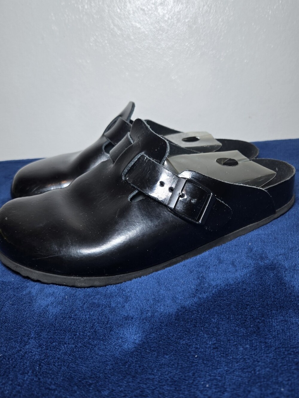 Birkenstock Womens size 7.5 Black Faux Leather Clog Sandals Buckle  EU 38